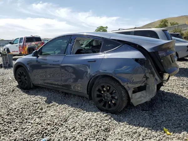 7SAYGDEE1PF629100 2023 TESLA MODEL Y - Image 2