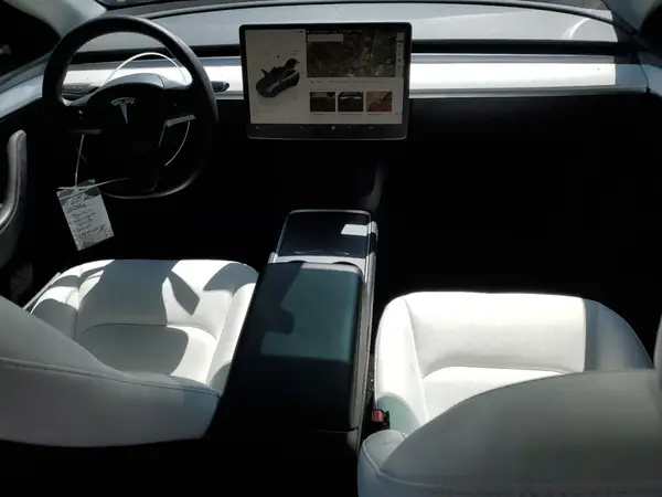 7SAYGDEE1PF629100 2023 TESLA MODEL Y - Image 8