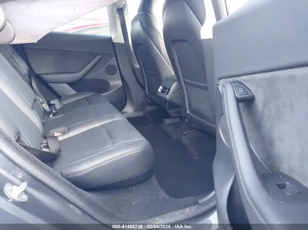 7SAYGDEE1PF630098 2023 TESLA MODEL Y - Image 8