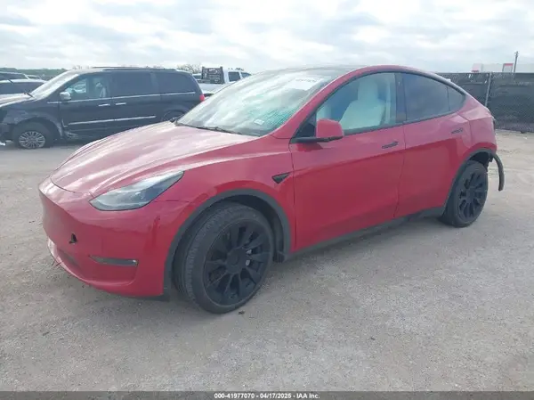 7SAYGDEE1PF630246 2023 TESLA MODEL Y - Image 2