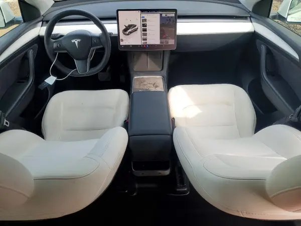 7SAYGDEE1PF638332 2023 TESLA MODEL Y - Image 8