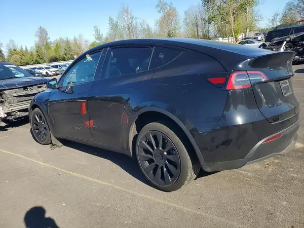7SAYGDEE1PF643059 2023 TESLA MODEL Y - Image 2