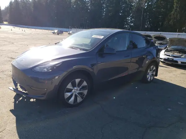 7SAYGDEE1PF645698 2023 TESLA MODEL Y - Image 1