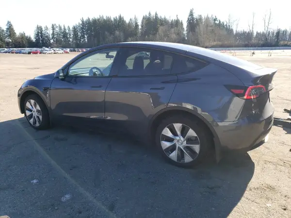 7SAYGDEE1PF645698 2023 TESLA MODEL Y - Image 2