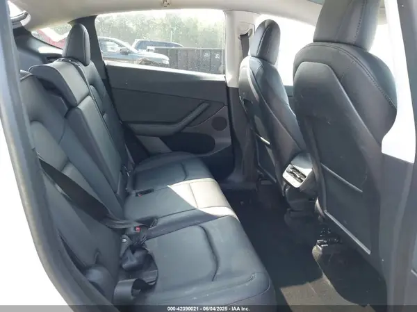 7SAYGDEE1PF647564 2023 TESLA MODEL Y - Image 8
