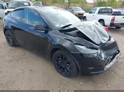 7SAYGDEE1PF667538 2023 TESLA MODEL Y