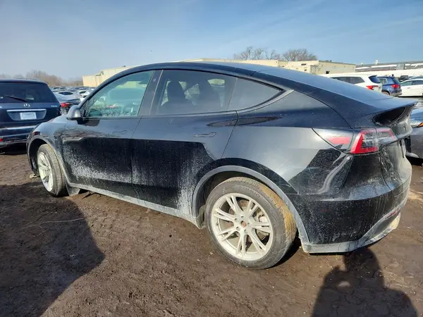 7SAYGDEE1PF687739 2023 TESLA MODEL Y - Image 2