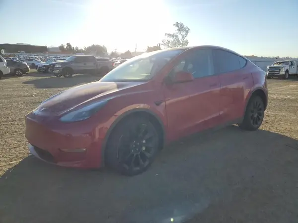 7SAYGDEE1PF697297 2023 TESLA MODEL Y - Image 1