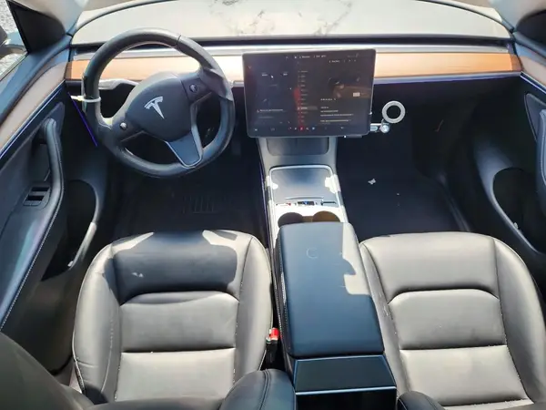 7SAYGDEE1PF701090 2023 TESLA MODEL Y - Image 8