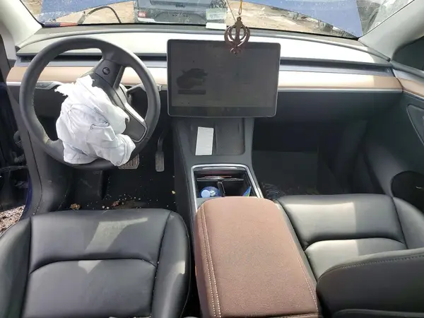 7SAYGDEE1PF710369 2023 TESLA MODEL Y - Image 8