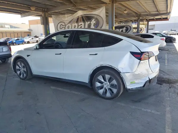 7SAYGDEE1PF743193 2023 TESLA MODEL Y - Image 2