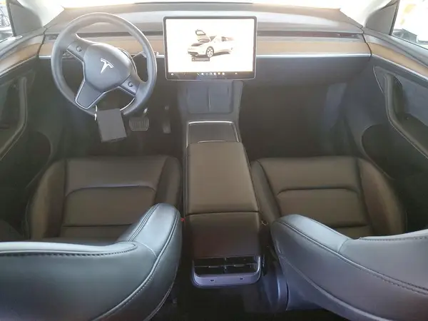7SAYGDEE1PF743193 2023 TESLA MODEL Y - Image 8
