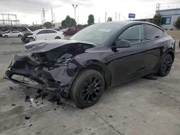7SAYGDEE1PF747423 2023 TESLA MODEL Y - Image 1