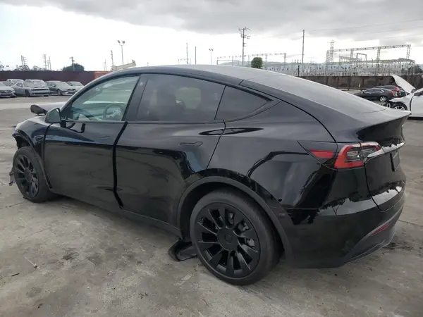7SAYGDEE1PF747423 2023 TESLA MODEL Y - Image 2
