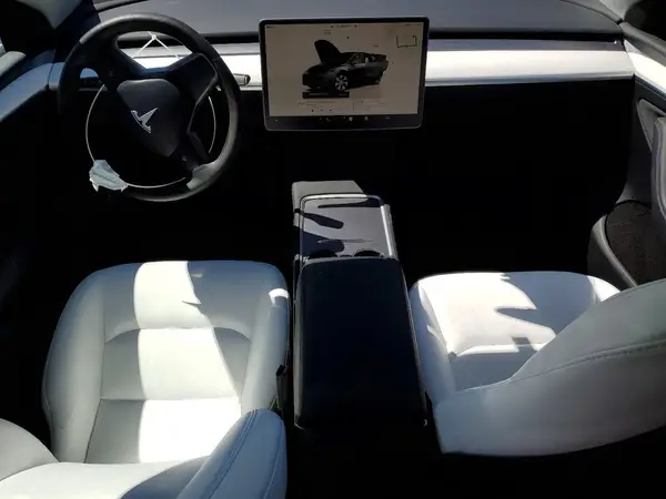 7SAYGDEE1PF747454 2023 TESLA MODEL Y - Image 8