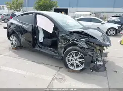 7SAYGDEE1PF748426 2023 TESLA MODEL Y