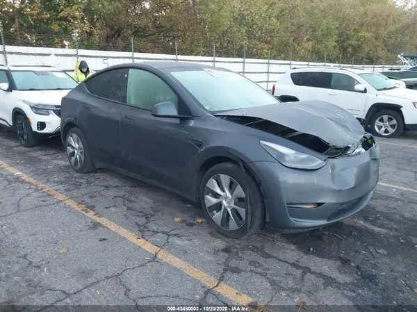 7SAYGDEE1PF749270 2023 TESLA MODEL Y - Image 1