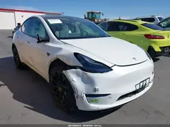 7SAYGDEE1PF751648 2023 TESLA MODEL Y