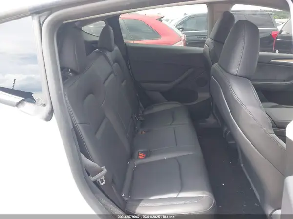 7SAYGDEE1PF768532 2023 TESLA MODEL Y - Image 8