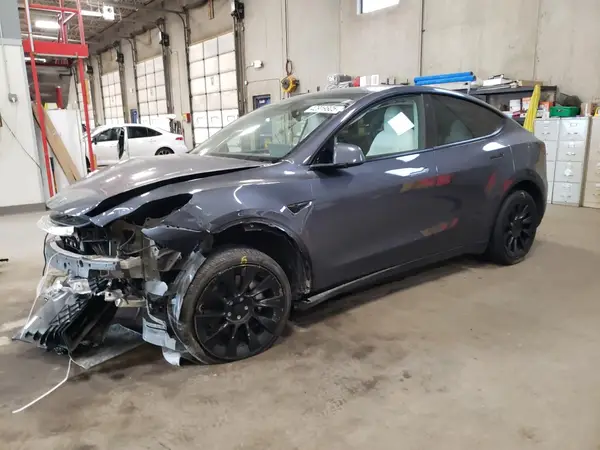 7SAYGDEE1PF783886 2023 TESLA MODEL Y - Image 1