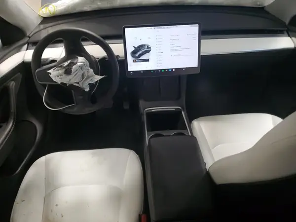 7SAYGDEE1PF783886 2023 TESLA MODEL Y - Image 8