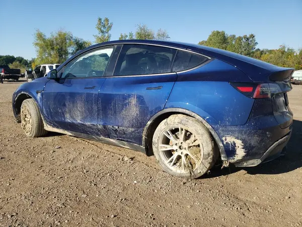 7SAYGDEE1PF785914 2023 TESLA MODEL Y - Image 2