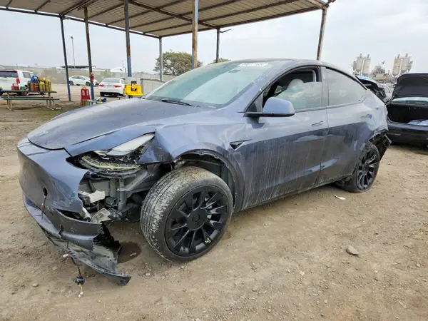 7SAYGDEE1PF829815 2023 TESLA MODEL Y - Image 1
