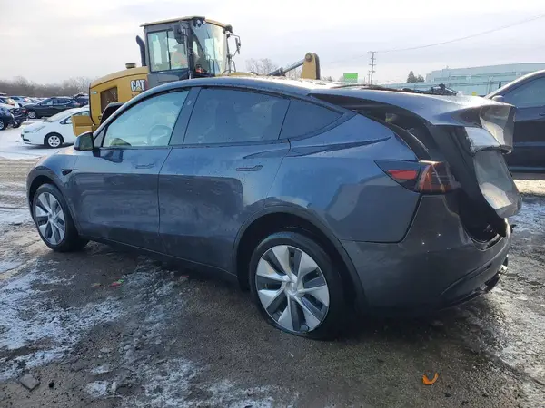 7SAYGDEE1PF835291 2023 TESLA MODEL Y - Image 2