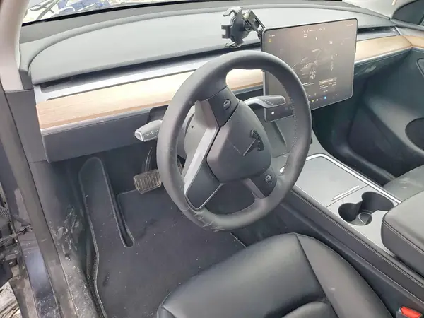 7SAYGDEE1PF839843 2023 TESLA MODEL Y - Image 8