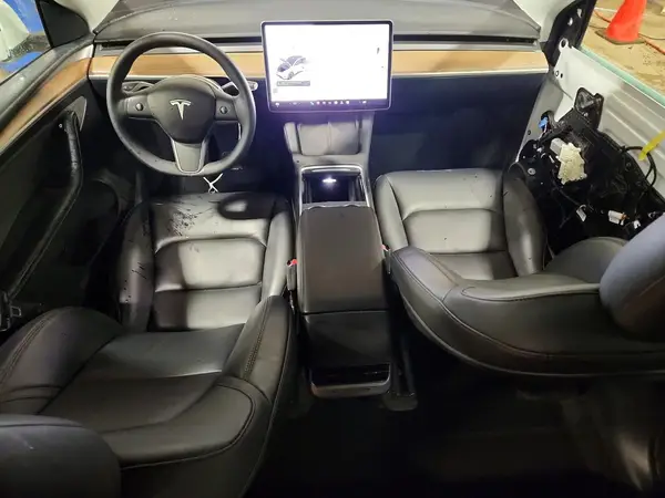 7SAYGDEE1PF849224 2023 TESLA MODEL Y - Image 8