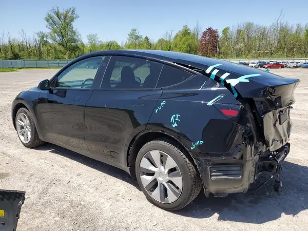 7SAYGDEE1PF851653 2023 TESLA MODEL Y - Image 2