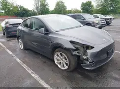 7SAYGDEE1PF879016 2023 TESLA MODEL Y
