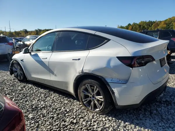 7SAYGDEE1PF883051 2023 TESLA MODEL Y - Image 2