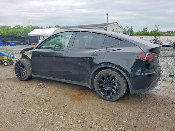 7SAYGDEE1PF886211 2023 TESLA MODEL Y - Image 2