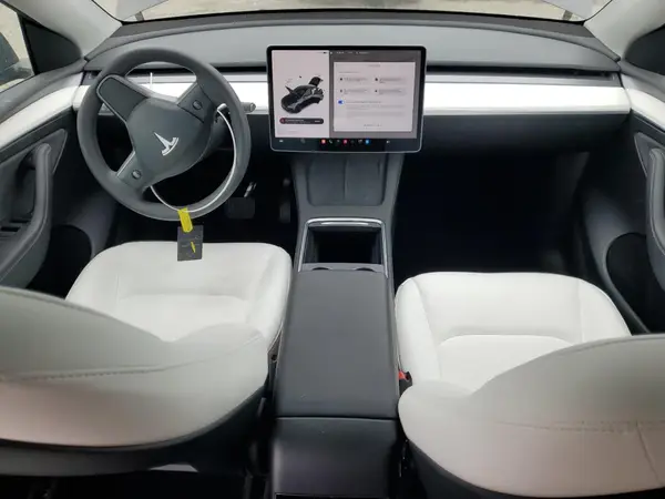 7SAYGDEE1PF899301 2023 TESLA MODEL Y - Image 8