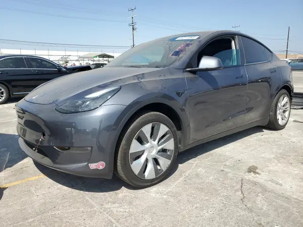 7SAYGDEE1PF905565 2023 TESLA MODEL Y - Image 1