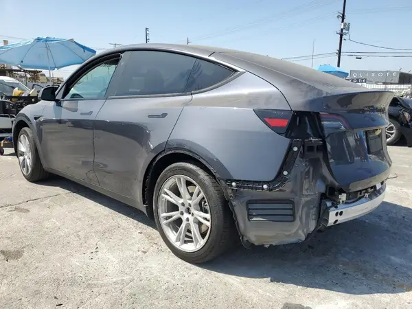 7SAYGDEE1PF905565 2023 TESLA MODEL Y - Image 2