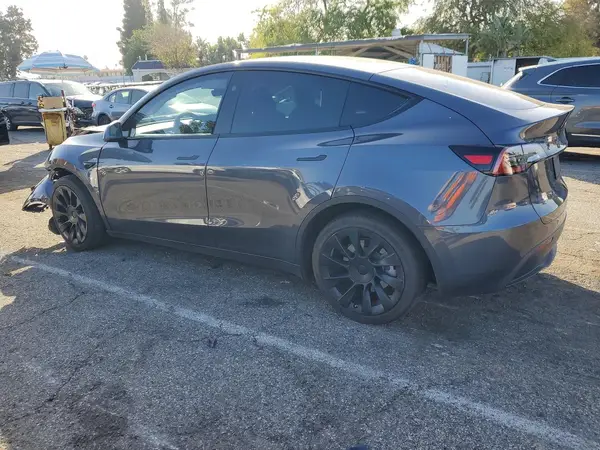 7SAYGDEE1PF907381 2023 TESLA MODEL Y - Image 2