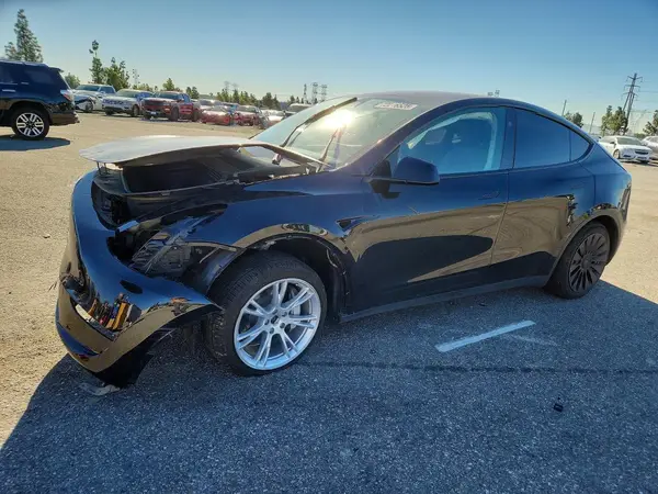 7SAYGDEE1PF910457 2023 TESLA MODEL Y - Image 1