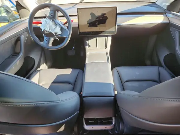 7SAYGDEE1PF910457 2023 TESLA MODEL Y - Image 8