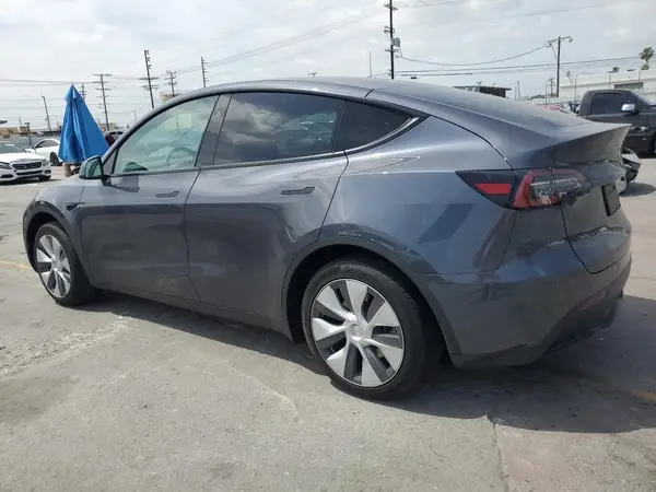 7SAYGDEE1PF912600 2023 TESLA MODEL Y - Image 2