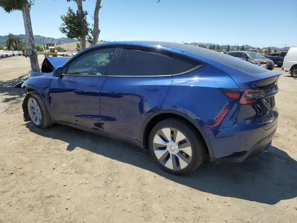 7SAYGDEE1PF923774 2023 TESLA MODEL Y - Image 2