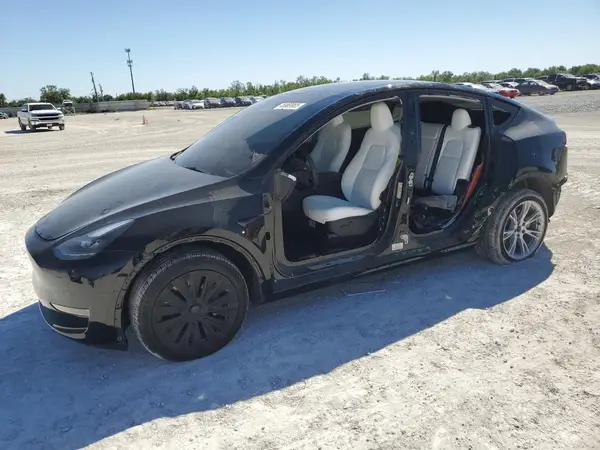 7SAYGDEE1PF948304 2023 TESLA MODEL Y - Image 1