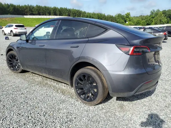 7SAYGDEE1PF979116 2023 TESLA MODEL Y - Image 2