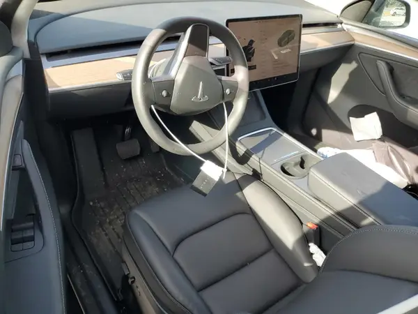 7SAYGDEE1PF979116 2023 TESLA MODEL Y - Image 8