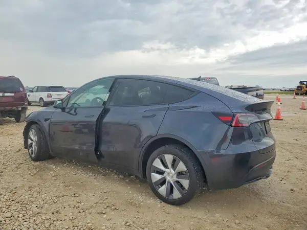 7SAYGDEE1RA225388 2024 TESLA MODEL Y - Image 2