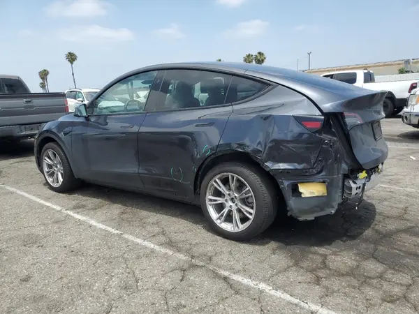 7SAYGDEE1RA225911 2024 TESLA MODEL Y - Image 2