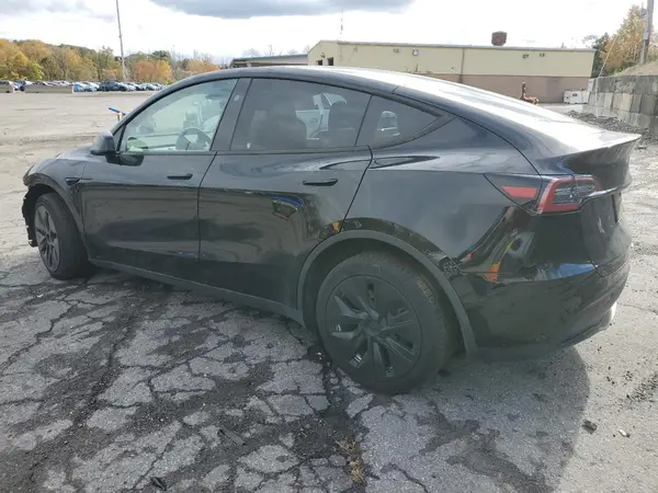 7SAYGDEE1RA226931 2024 TESLA MODEL Y - Image 2