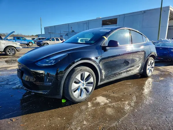 7SAYGDEE1RA227979 2024 TESLA MODEL Y - Image 1