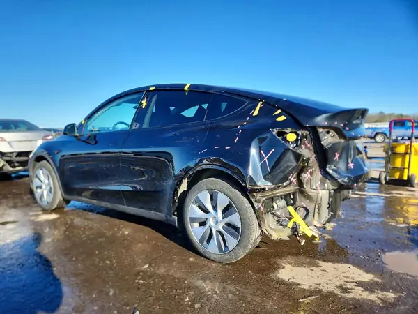 7SAYGDEE1RA227979 2024 TESLA MODEL Y - Image 2
